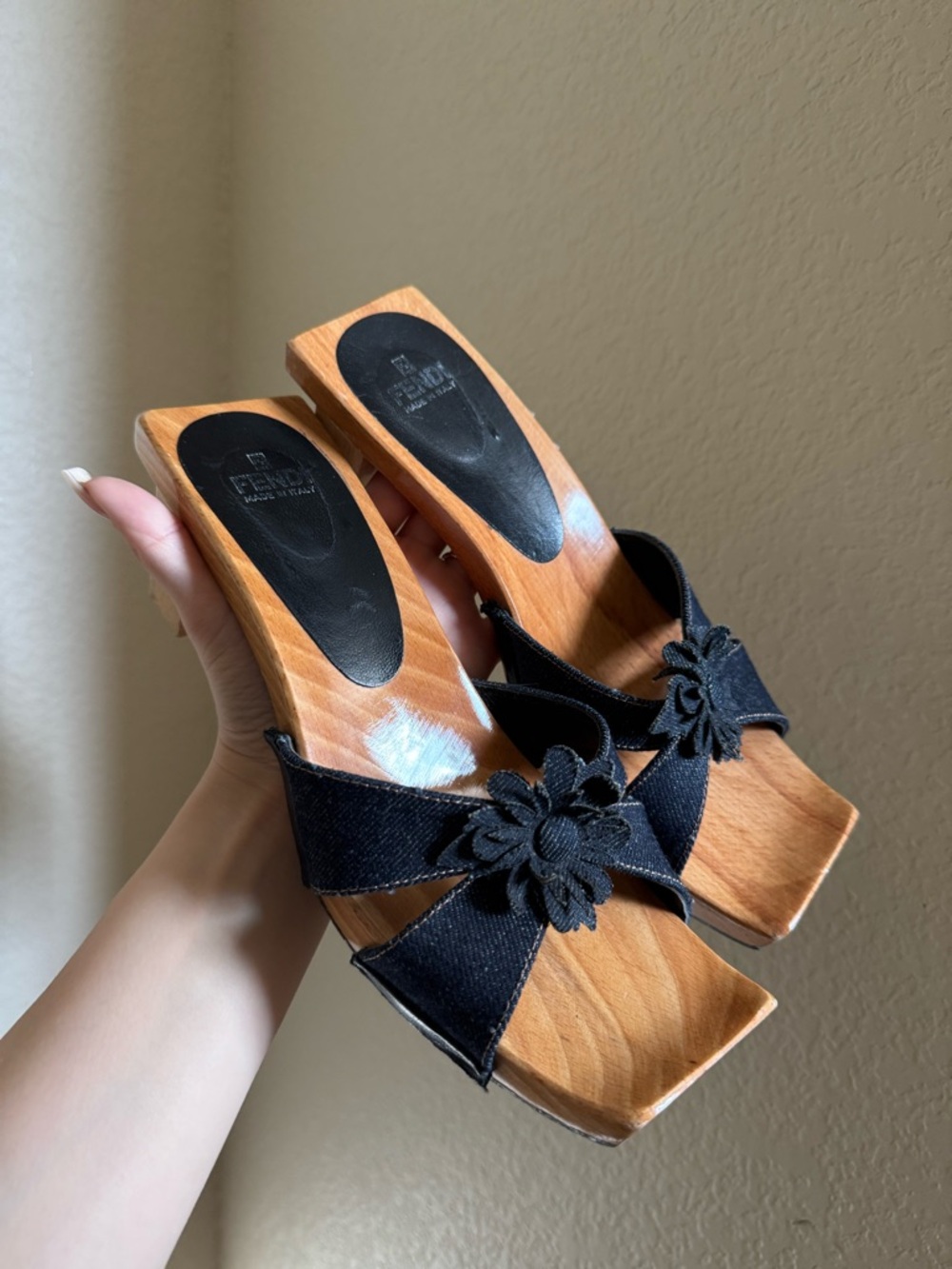 Fendi Denim Floral-Appliqué Wooden Slide Mules Kitten Block Heel Size 36/ 6